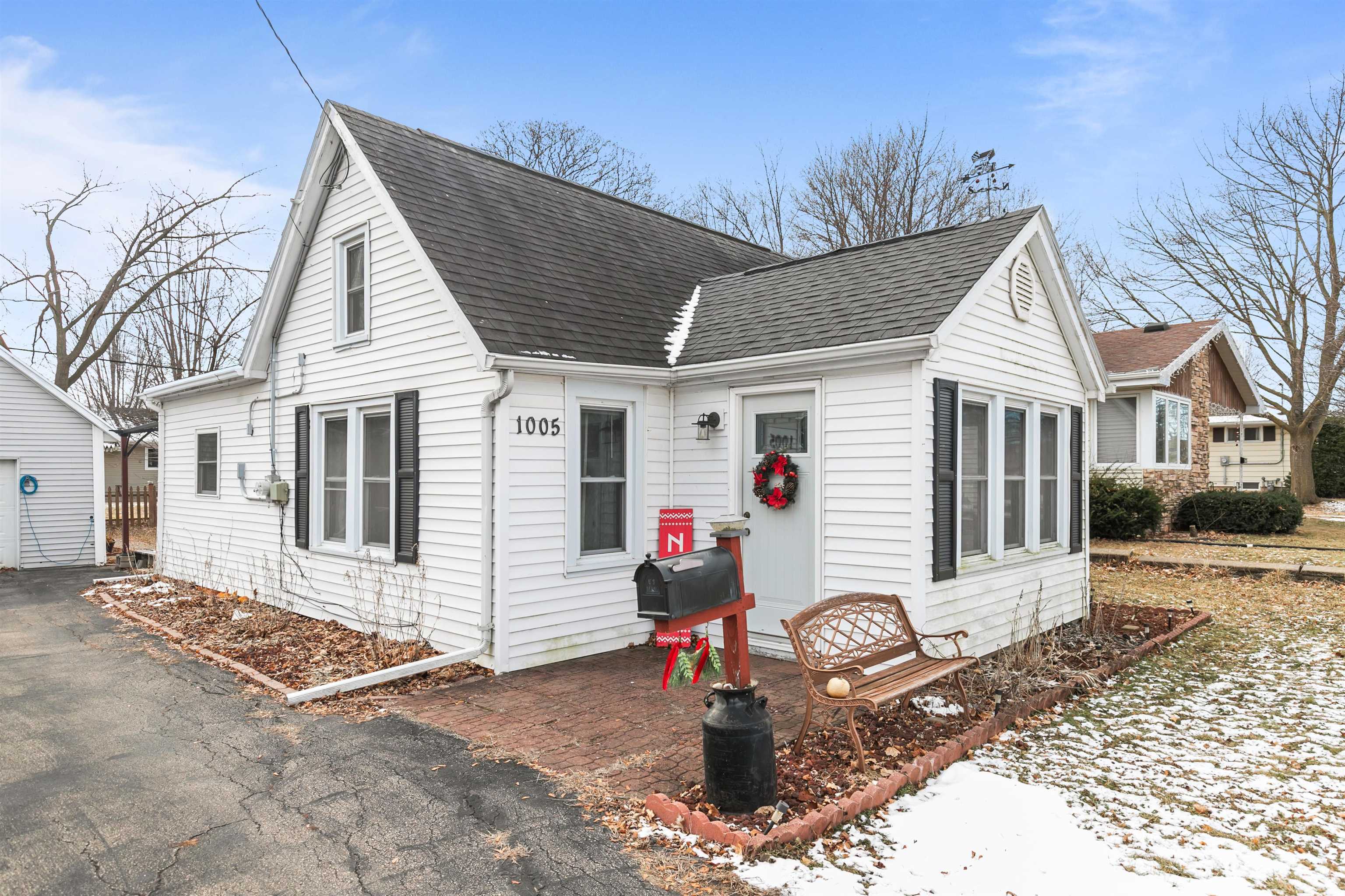 Property Photo:  1005 Coolidge Avenue  WI 54902 