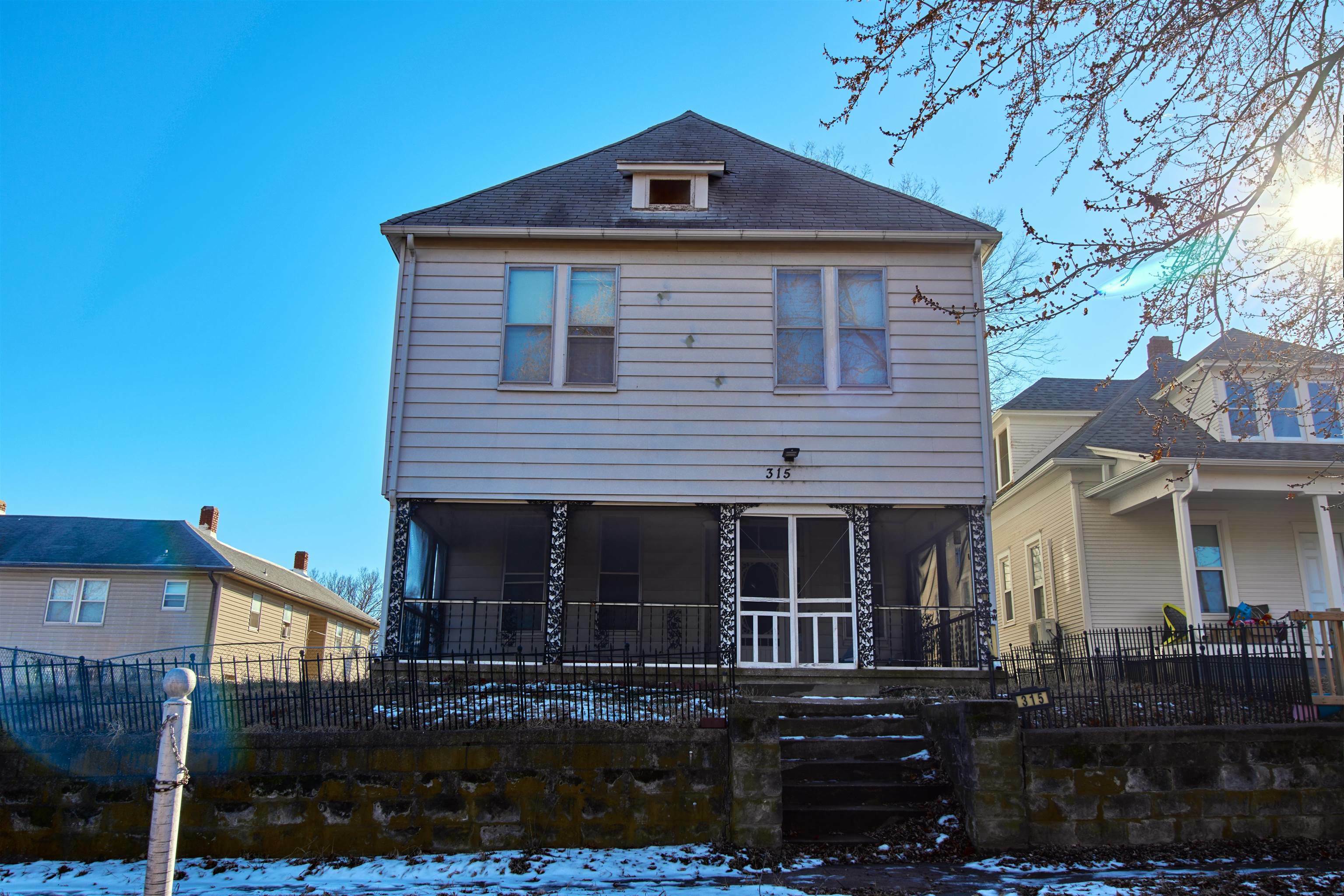 Property Photo:  315 E Central Ave  KS 67005 