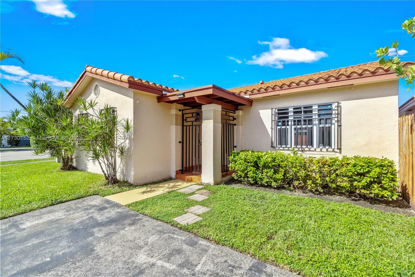 Property Photo:  1750 SW 137th Pl  FL 33175 