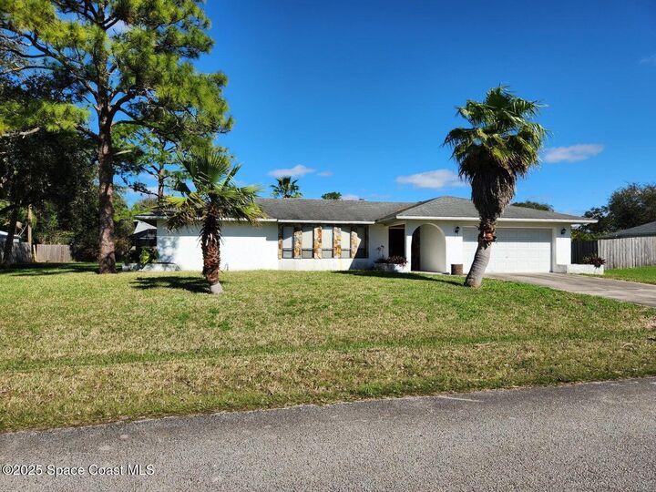 811 Huntington Street NE  Palm Bay FL 32907 photo