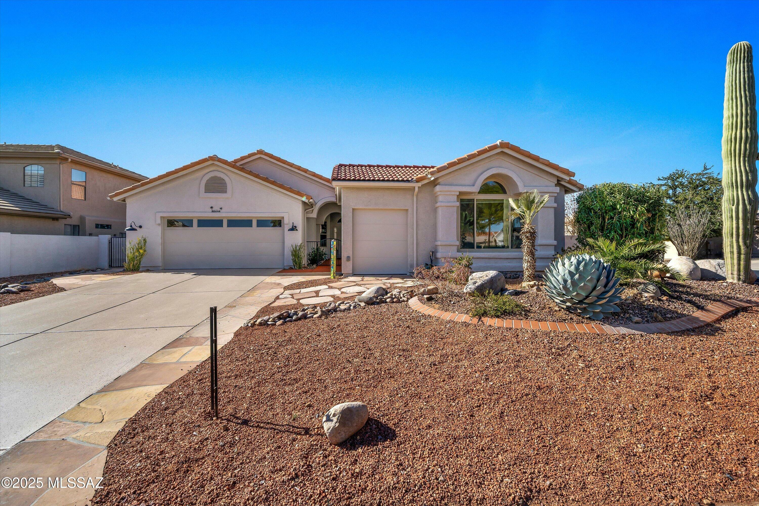 Property Photo:  65731 E Rolling Hills Drive  AZ 85739 