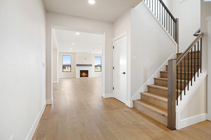 Property Photo: 12725 Clark Fork Rd WA 99301