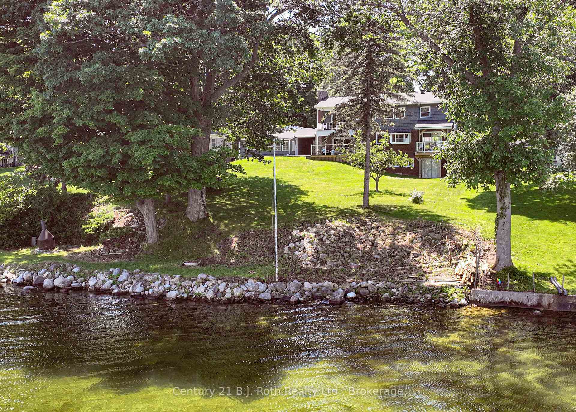 Photo de la propriété: 330 Bay Street ON L3V 3X4