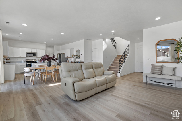 Property Photo: 328 W 720 St S UT 84003