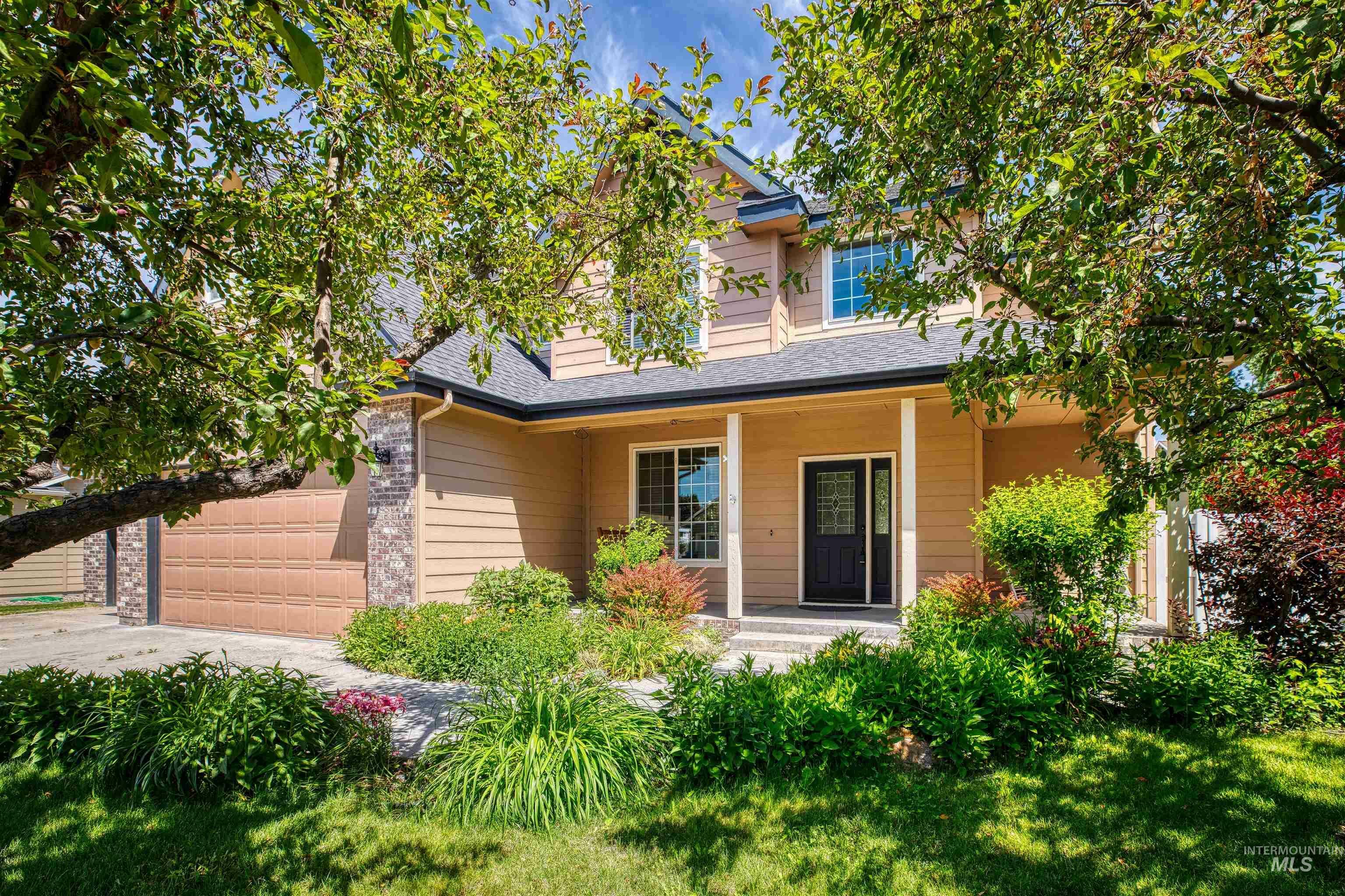 Property Photo:  9704 Pembridge Dr  ID 83669 