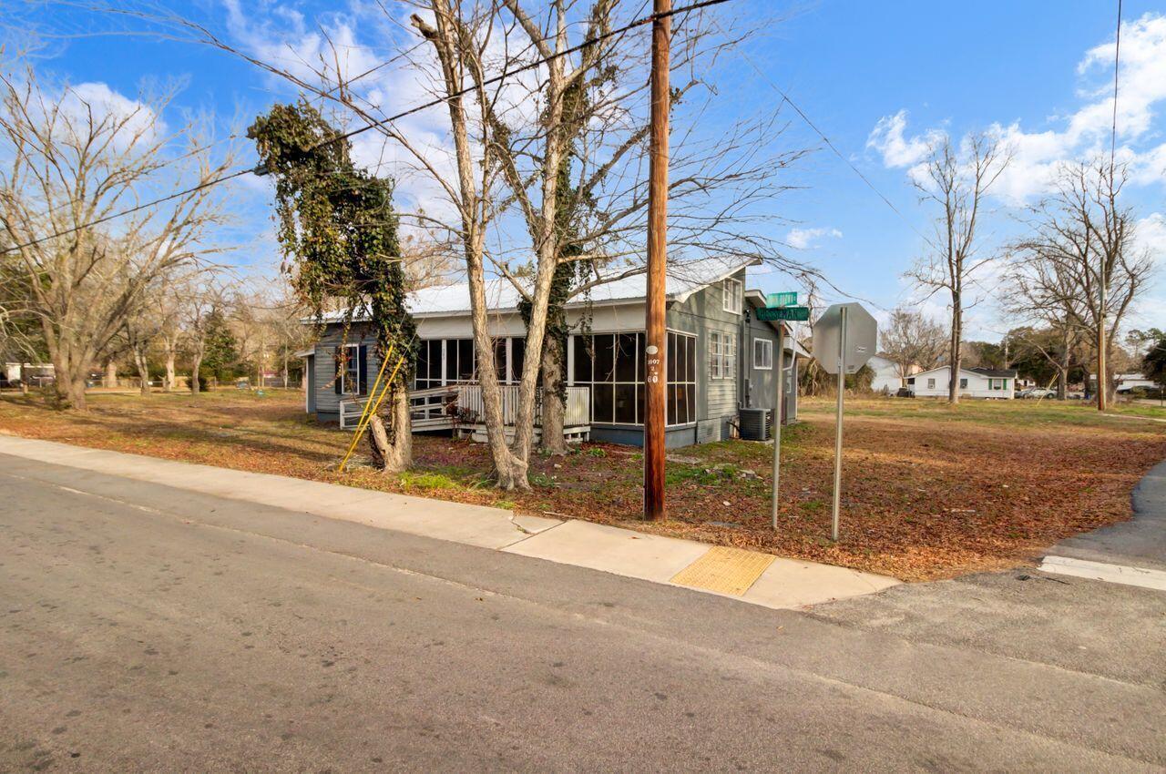 Property Photo: 742 Hesseman Avenue SC 29059