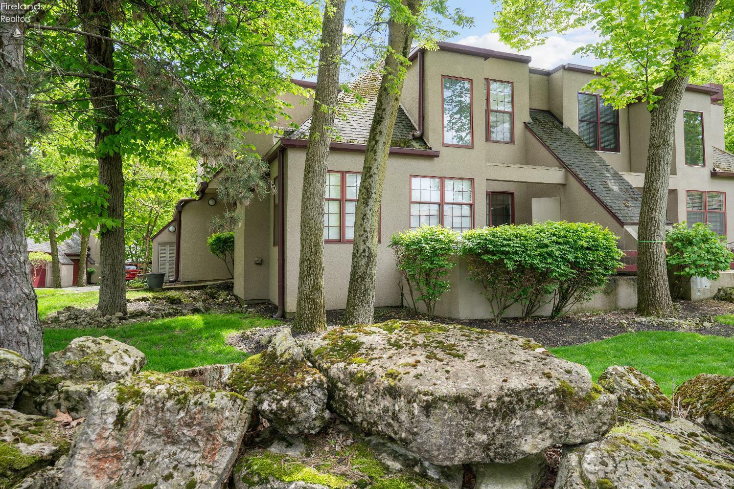 Property Photo: 4300 Marin Woods B OH 43452