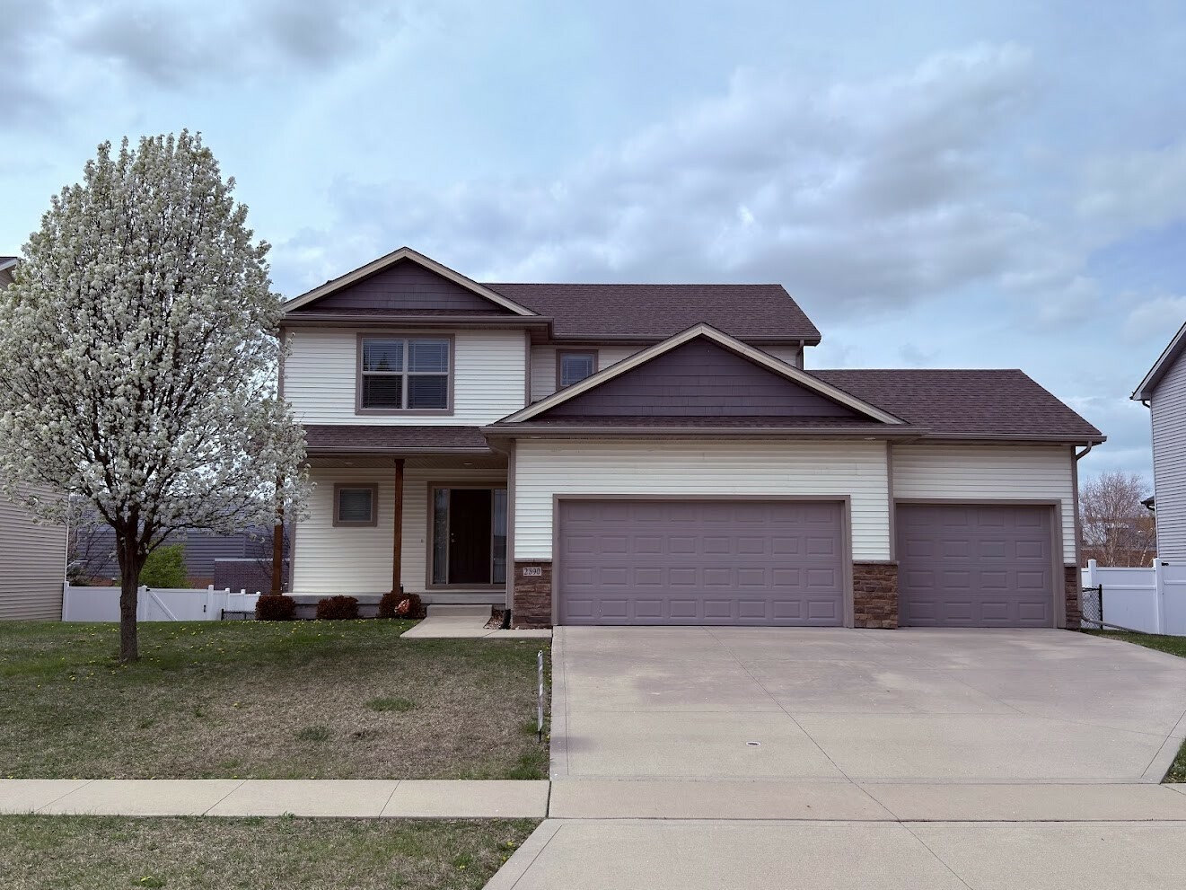 Property Photo: 2390 SE Florence Drive IA 50263