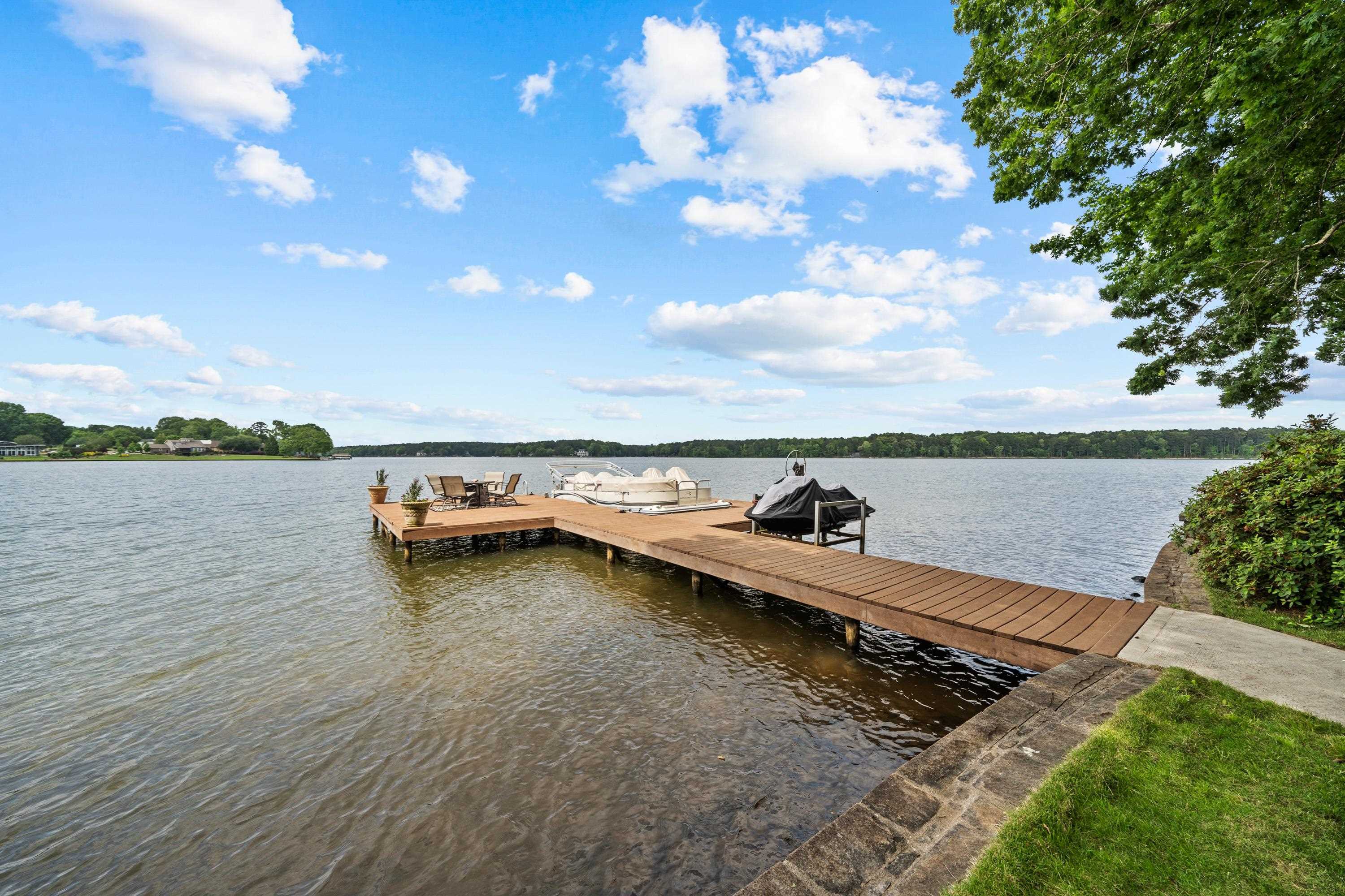 Property Photo: 165 Lakeview Drive GA 31024