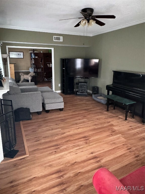 Property Photo: 4603 Applecross Place AL 36106
