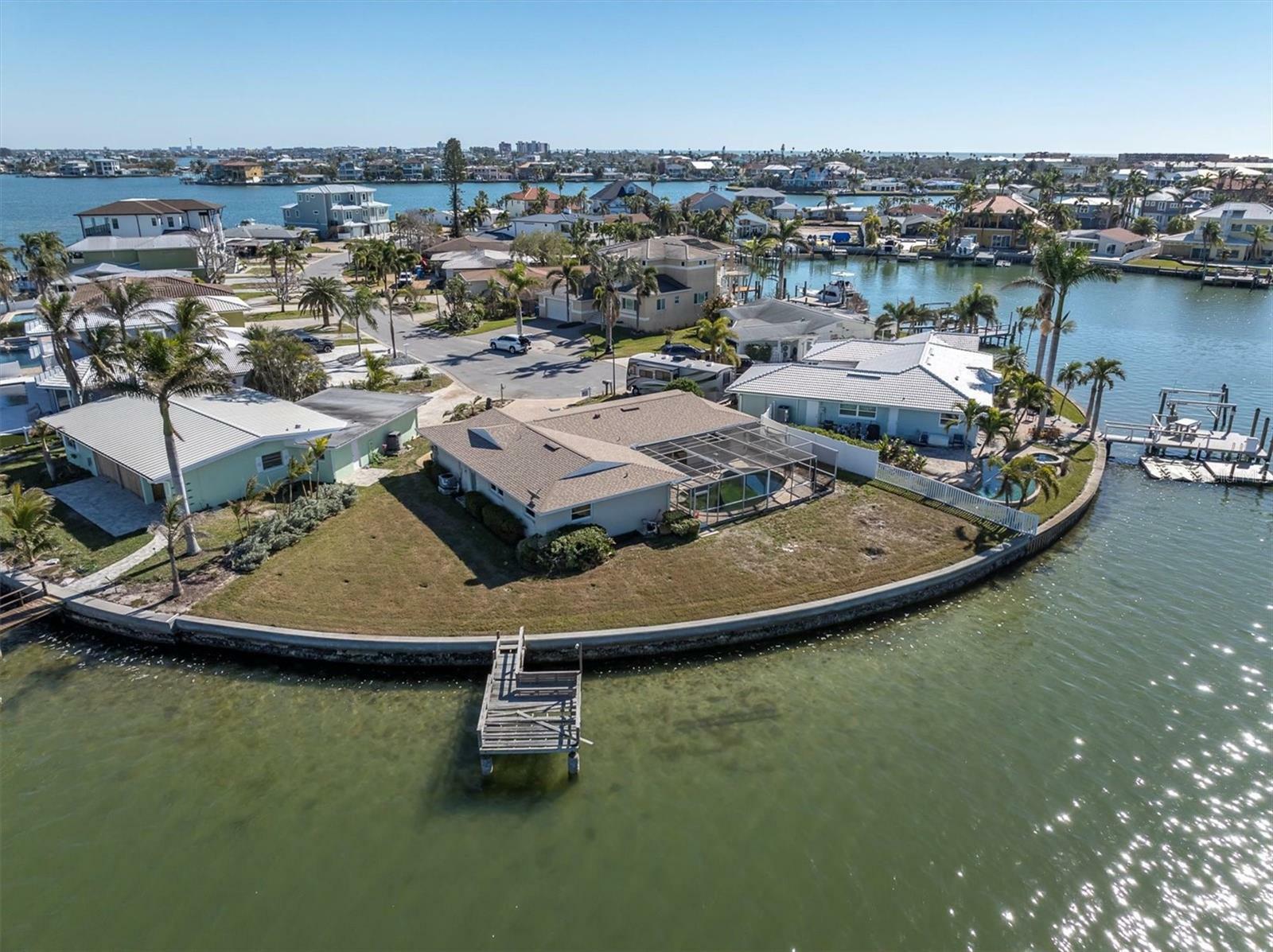 Property Photo:  495 Bath Club Boulevard N  FL 33708 