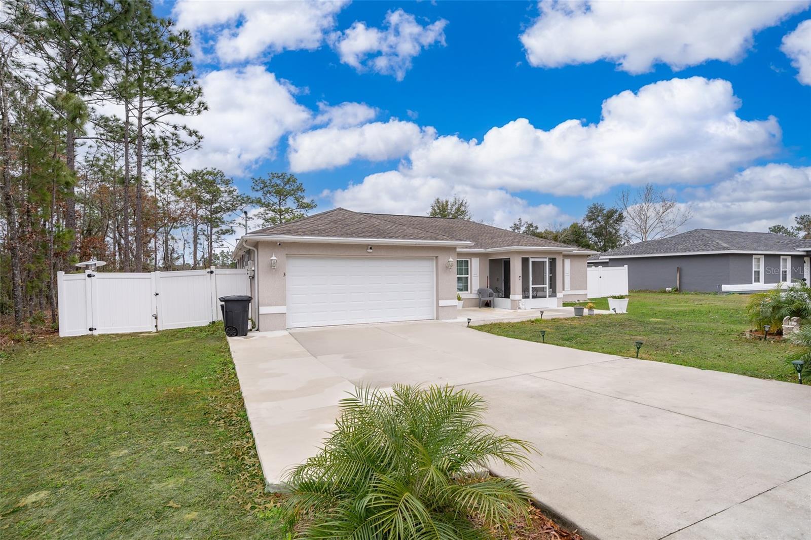 Property Photo: 3 Pecan Drive Loop FL 34472