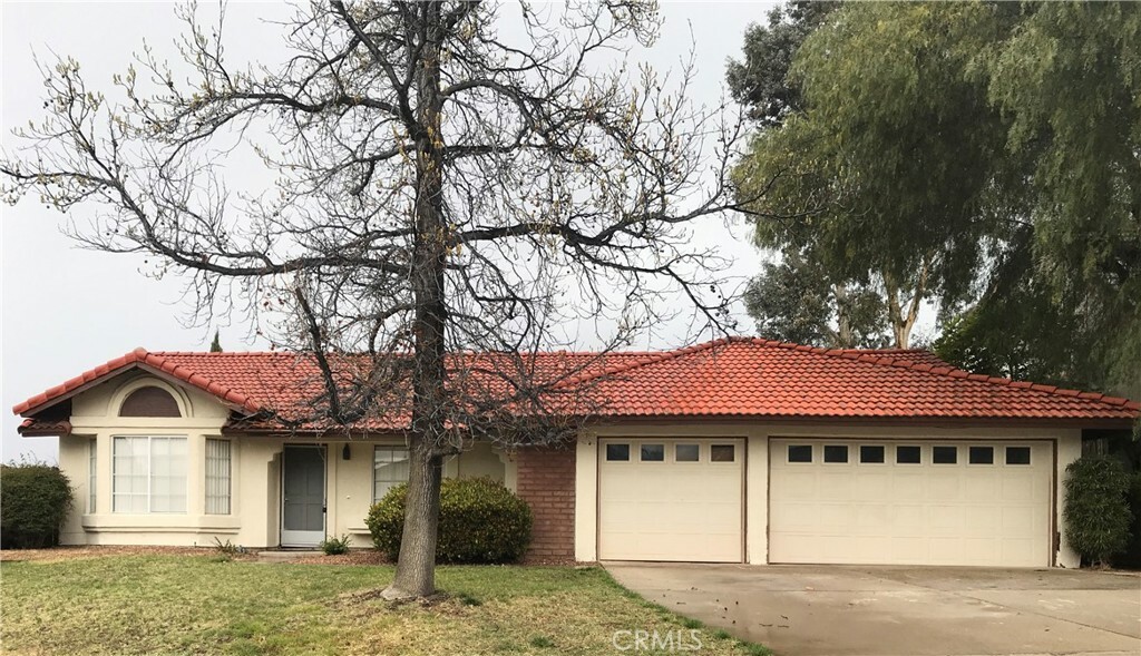 Property Photo:  24372 Rimview Road  CA 92557 