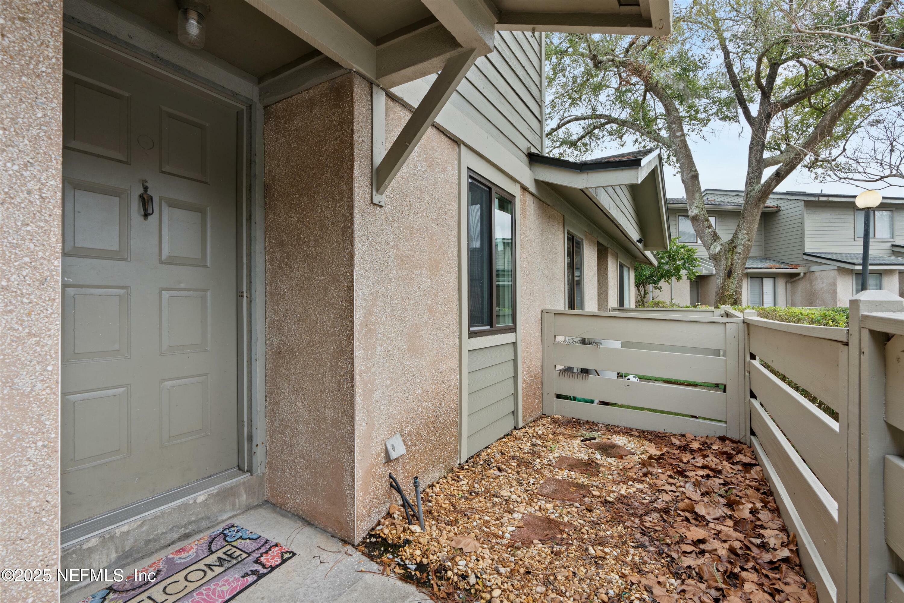 Property Photo:  7701 Baymeadows Circle 1037  FL 32256 