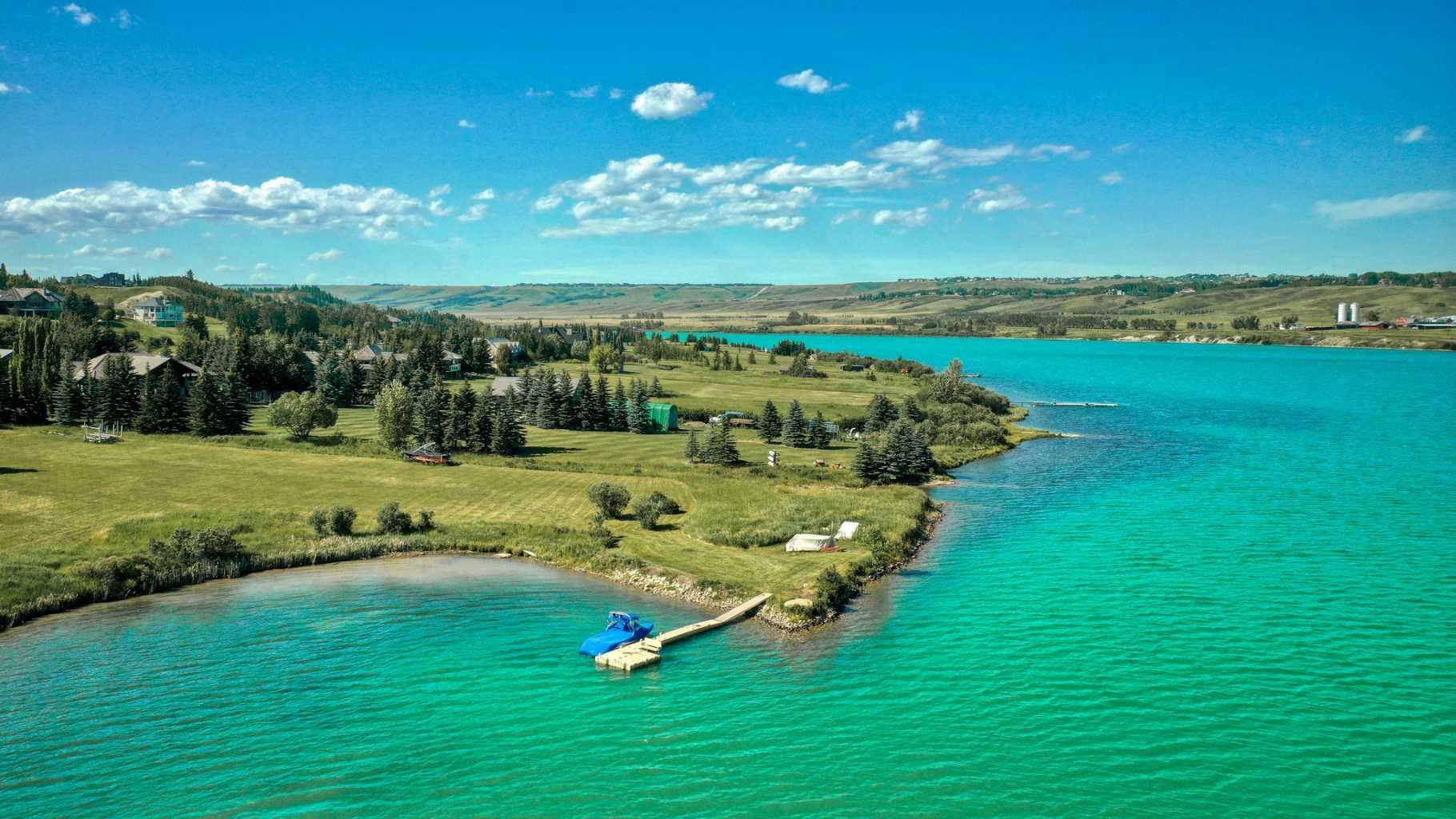 Property Photo: 71 Emerald Bay Drive AB T3Z 1E3