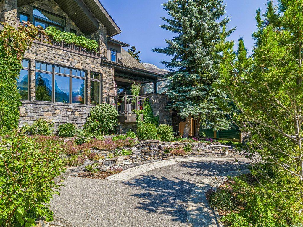 Property Photo: 930 9 Street AB T1W 1Z8