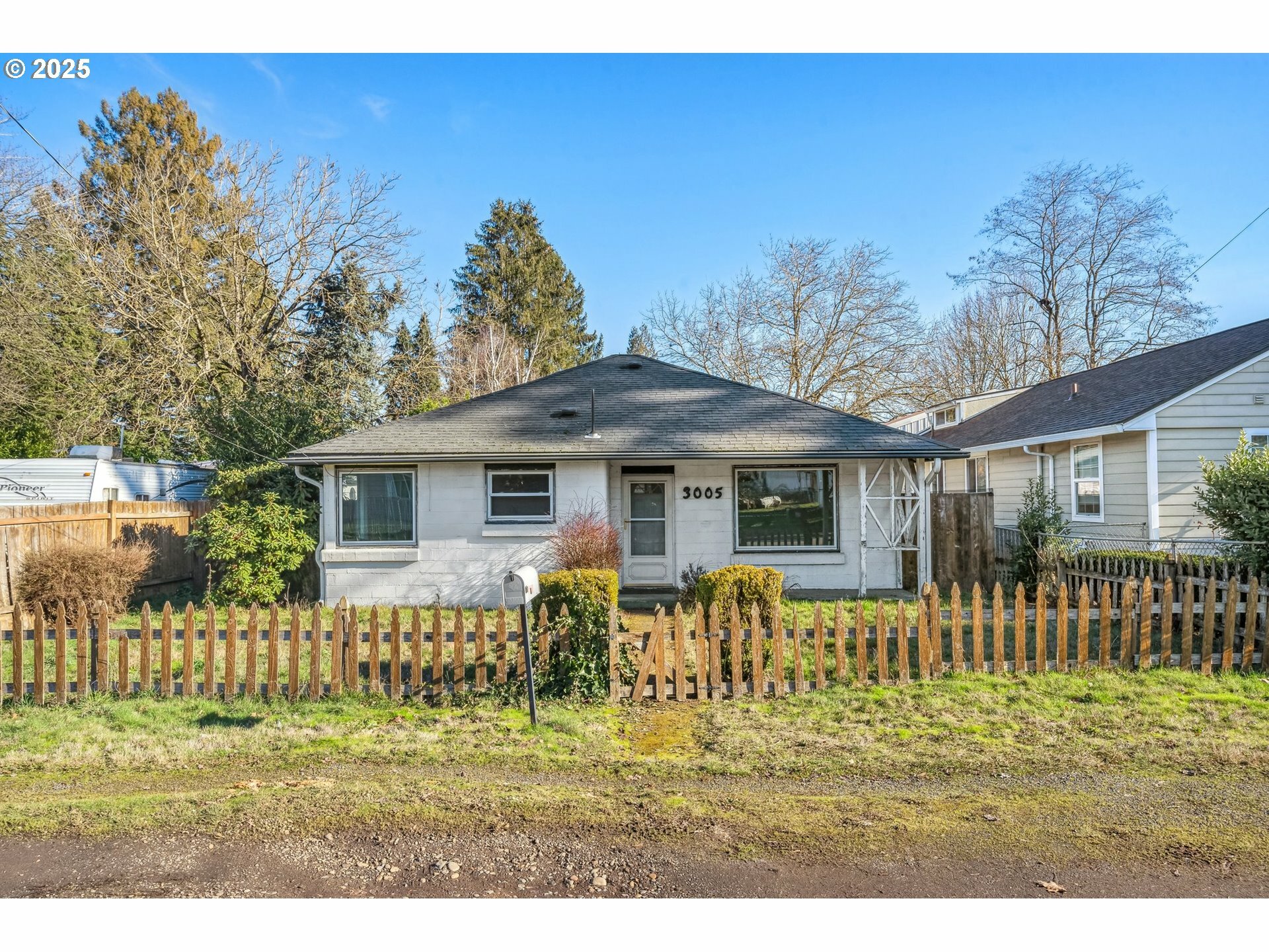 Property Photo:  3005 Drummond Ave  WA 98661 