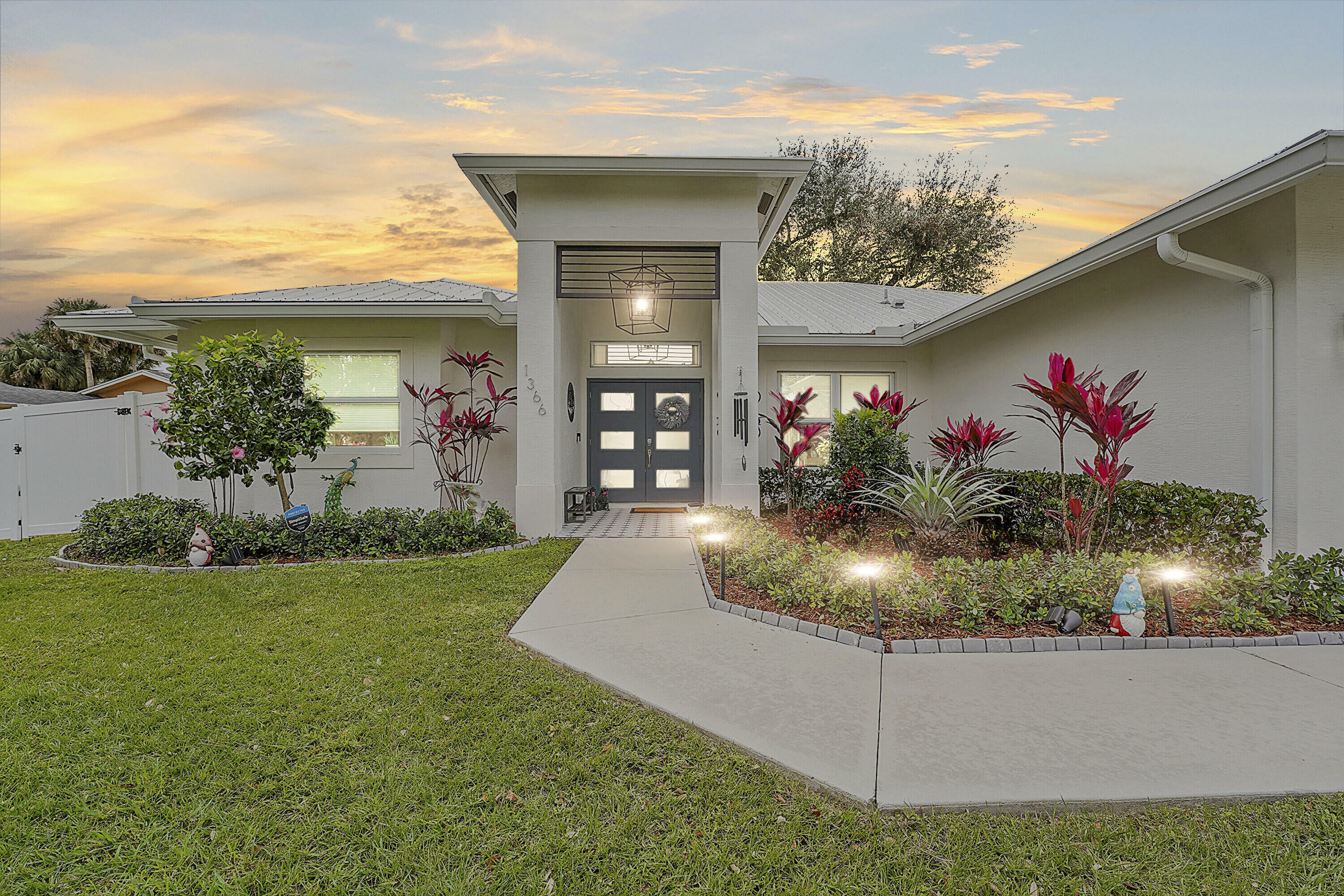 Property Photo:  1366 SW Ackard Avenue  FL 34953 