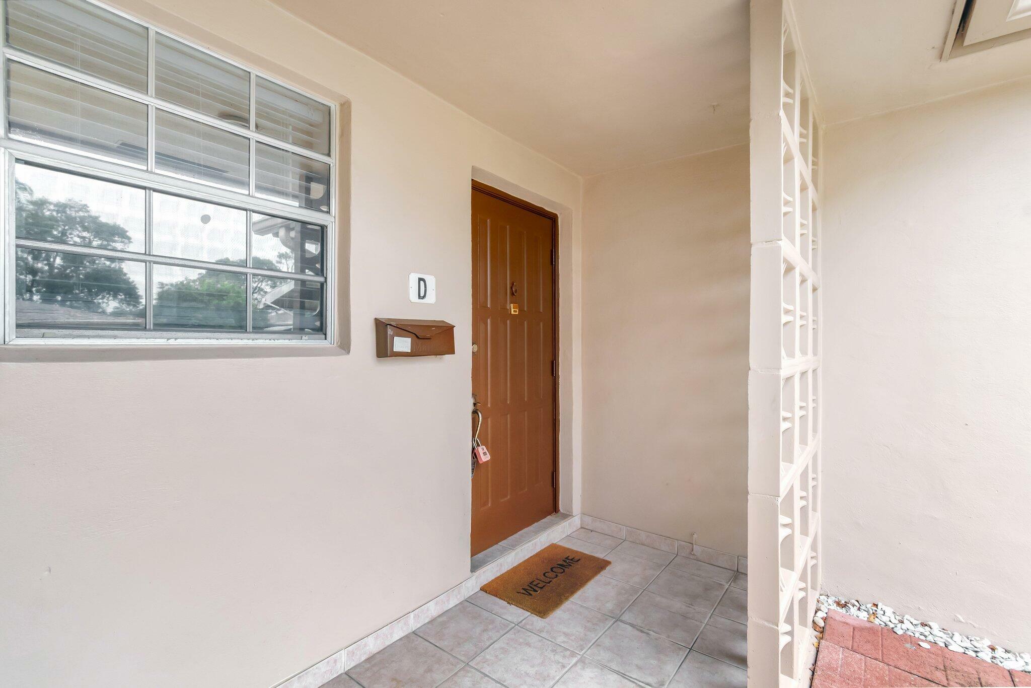 Property Photo:  1375 High Point Way SW D  FL 33445 