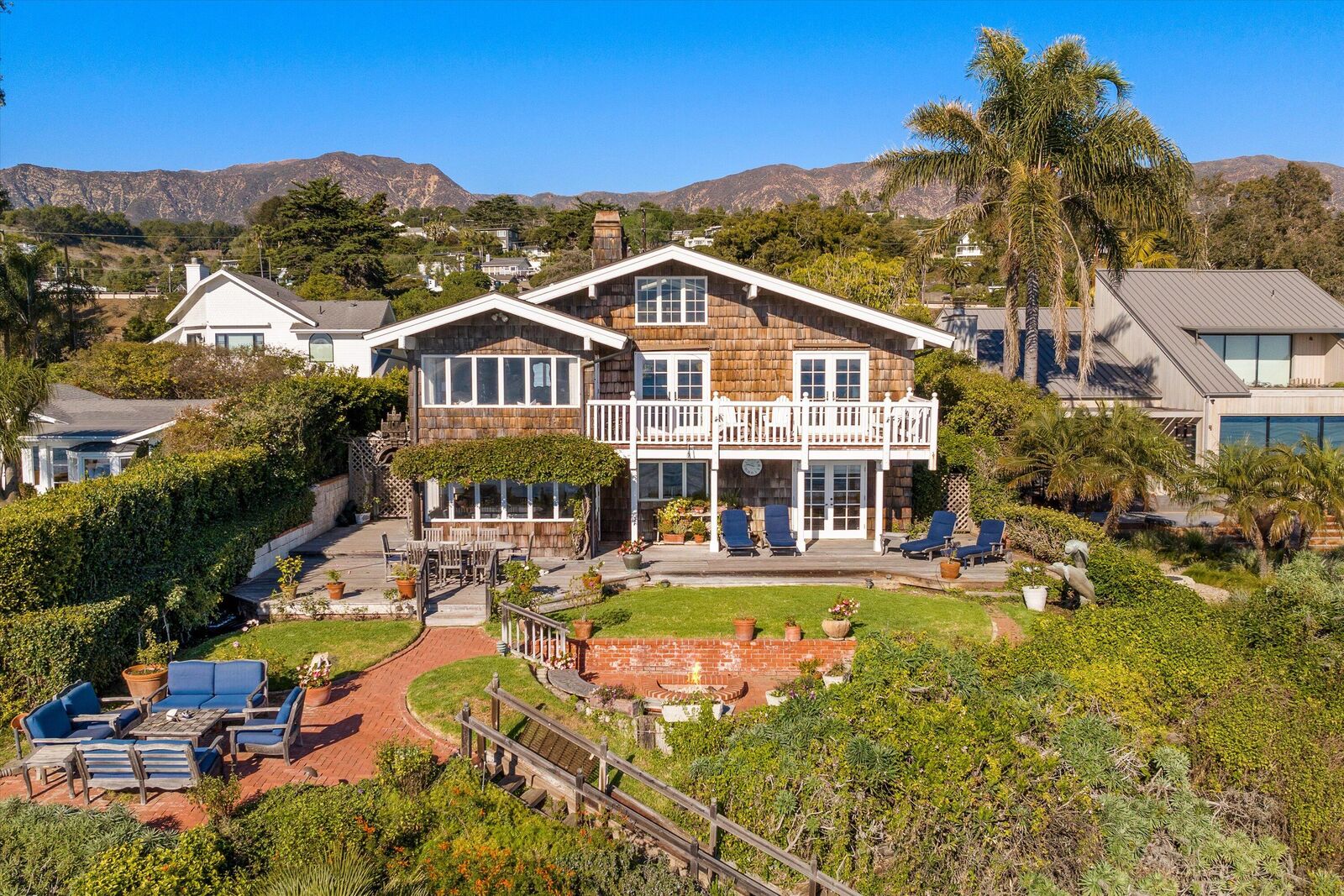 Property Photo:  2315 Finney Street  CA 93067