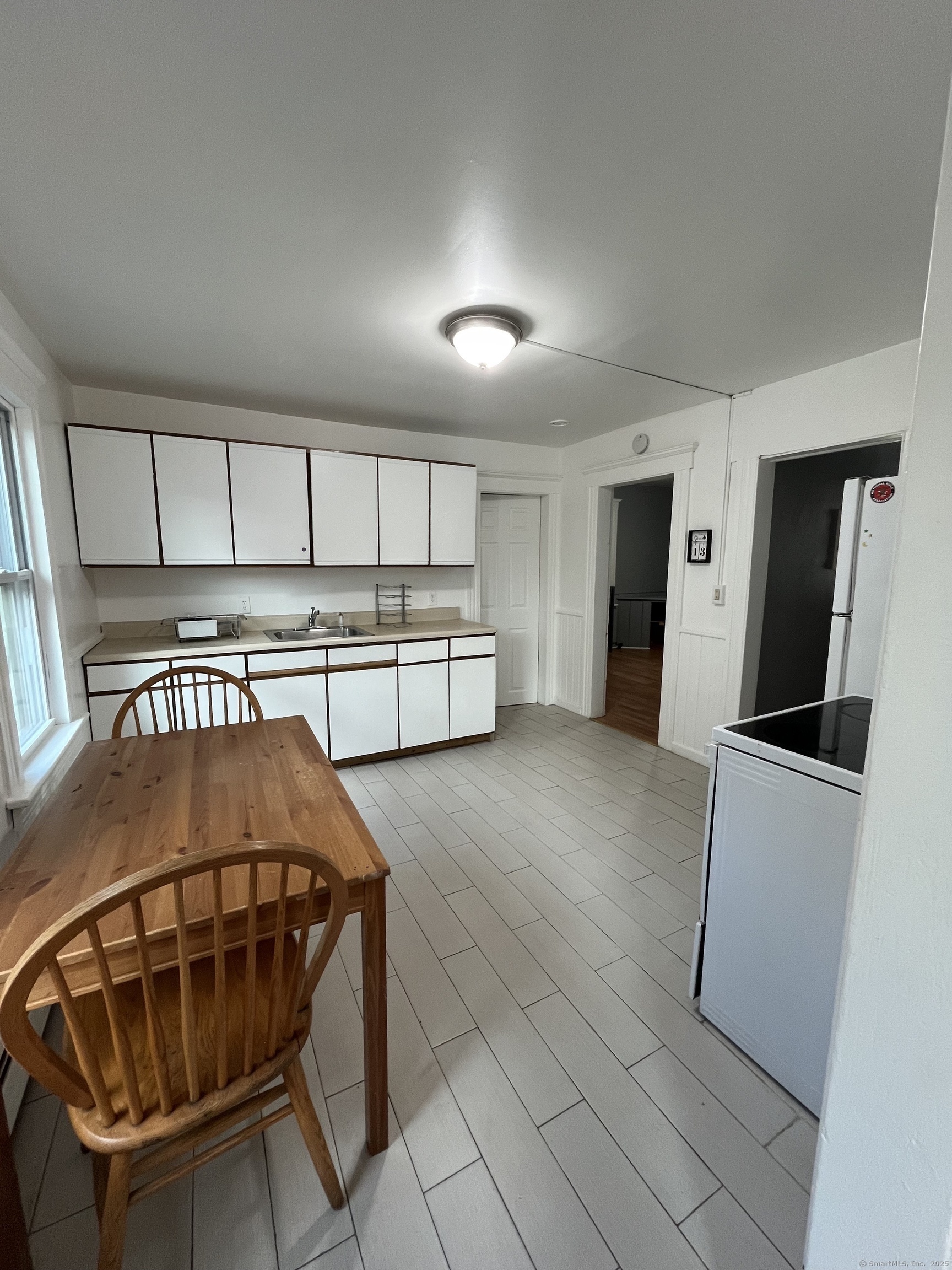 Property Photo:  40 James Street #2 Flr 2  CT 06790 