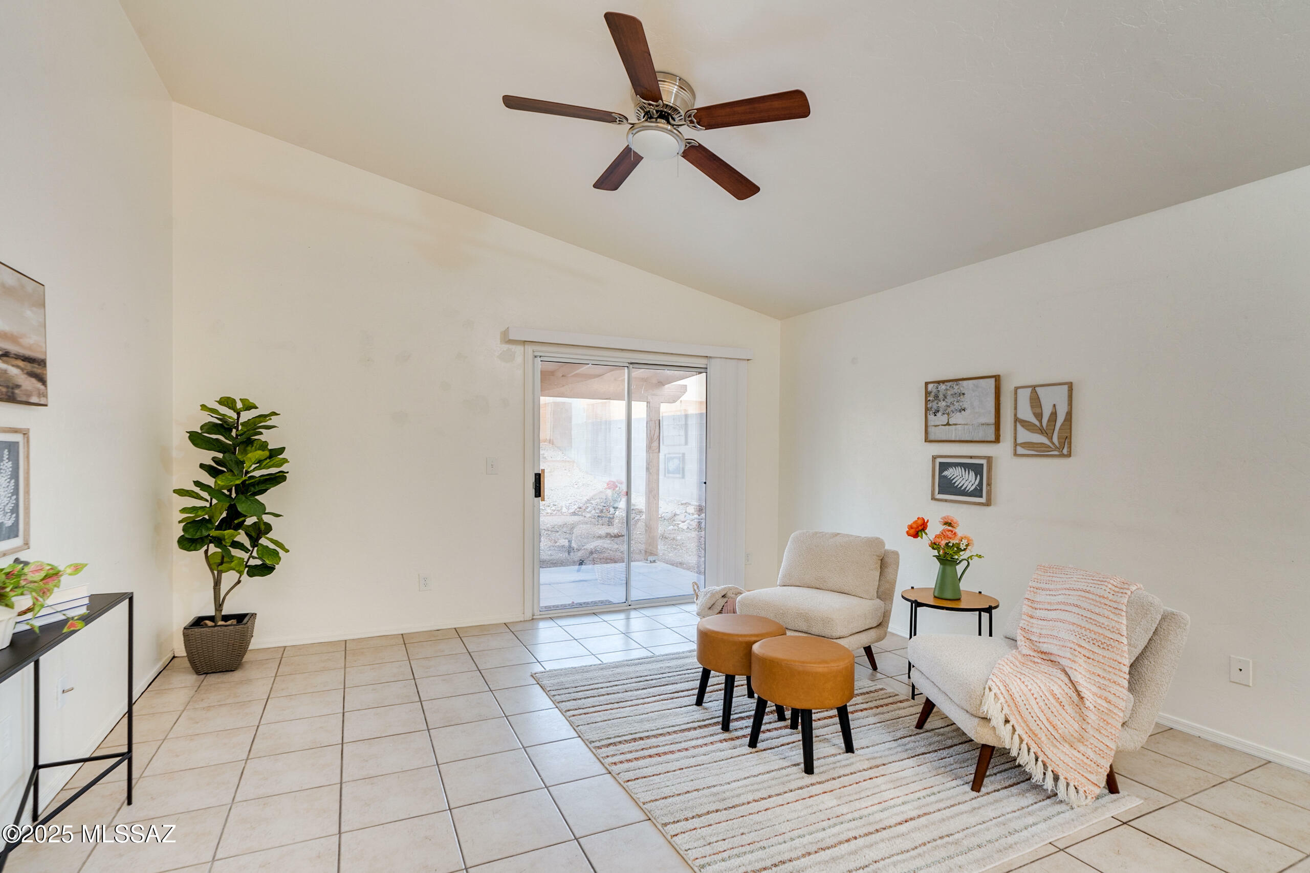 Property Photo:  10207 E Desert Crossings Way  AZ 85747 