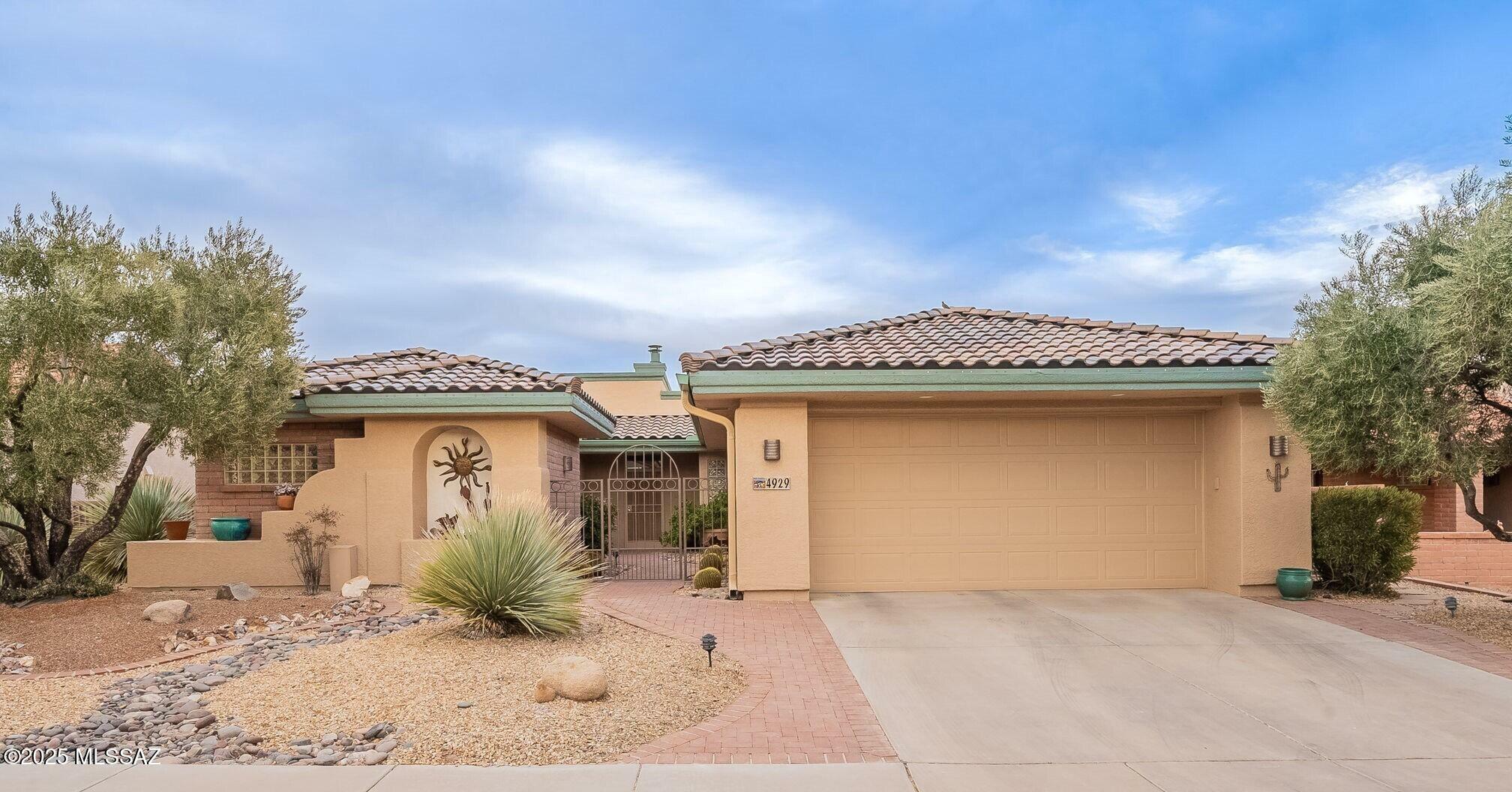 Property Photo:  4929 S Gloria Vista Drive  AZ 85622 