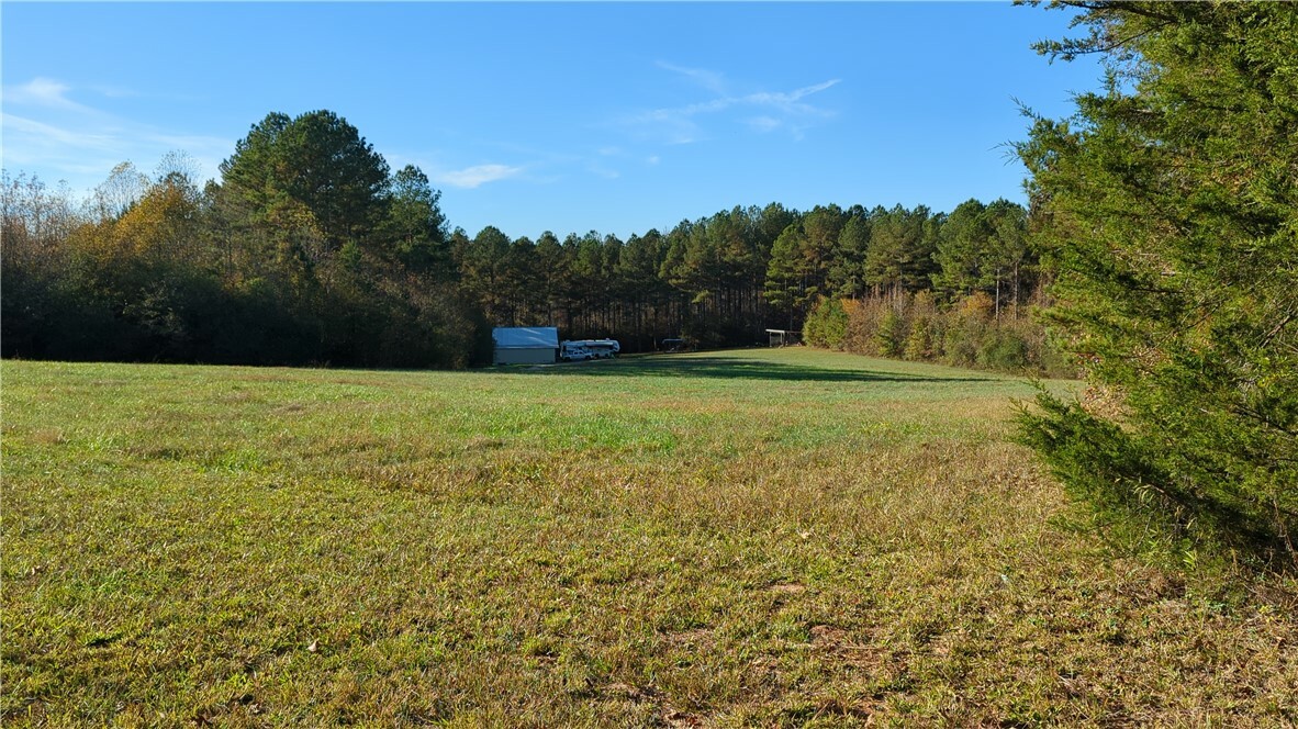 Property Photo: 171 S Retreat Road SC 29693