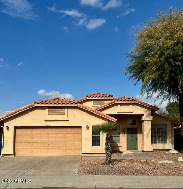 Property Photo:  4614 E Thistle Landing Drive  AZ 85044 