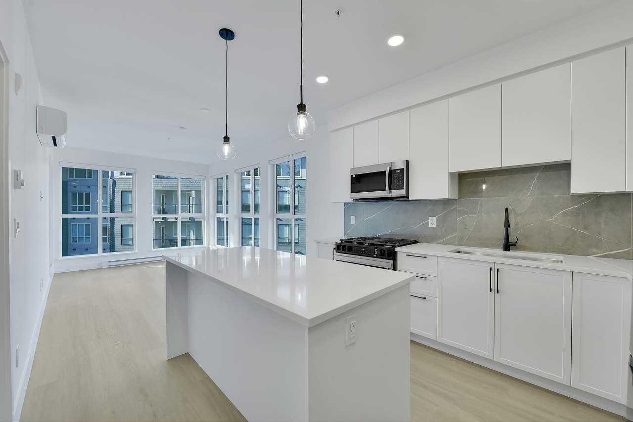 Photo de la propriété: 3480 146A Street 522 BC V4P 0H4