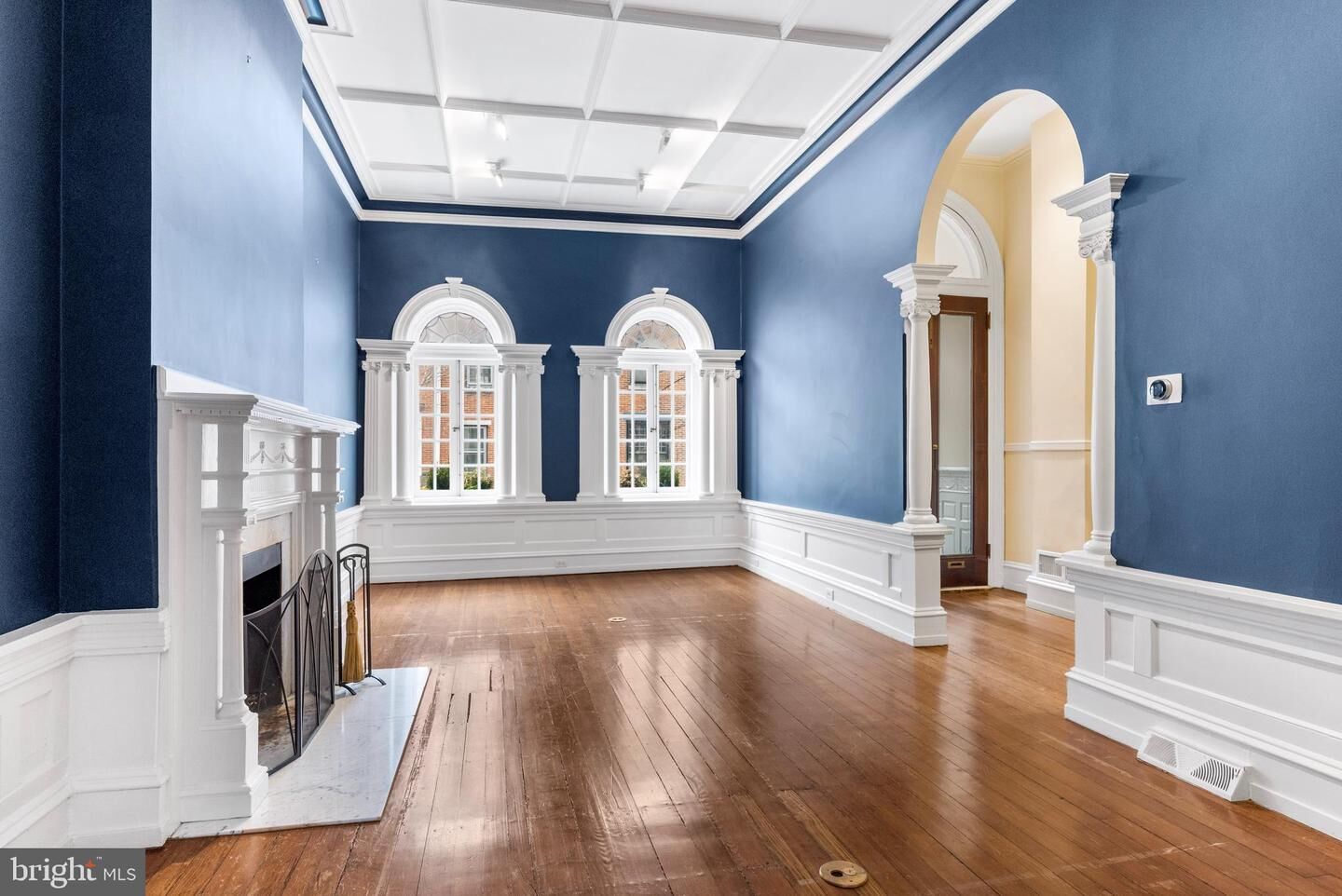 Property Photo: 2221 Locust Street PA 19103