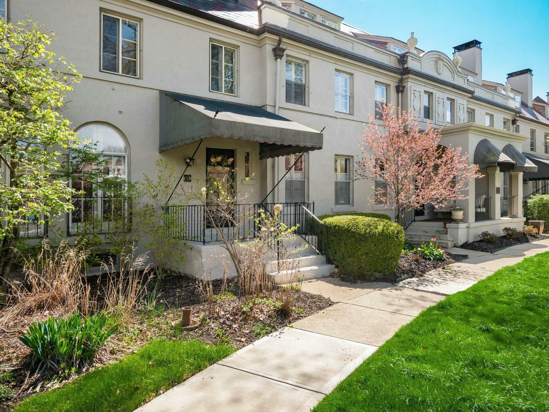 Property Photo: 32 Brunson Avenue OH 43203