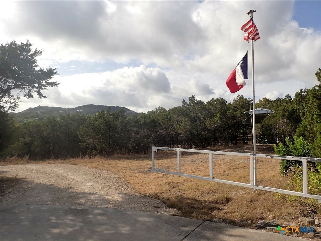 Property Photo: 0 Post Oak Drive TX 78133
