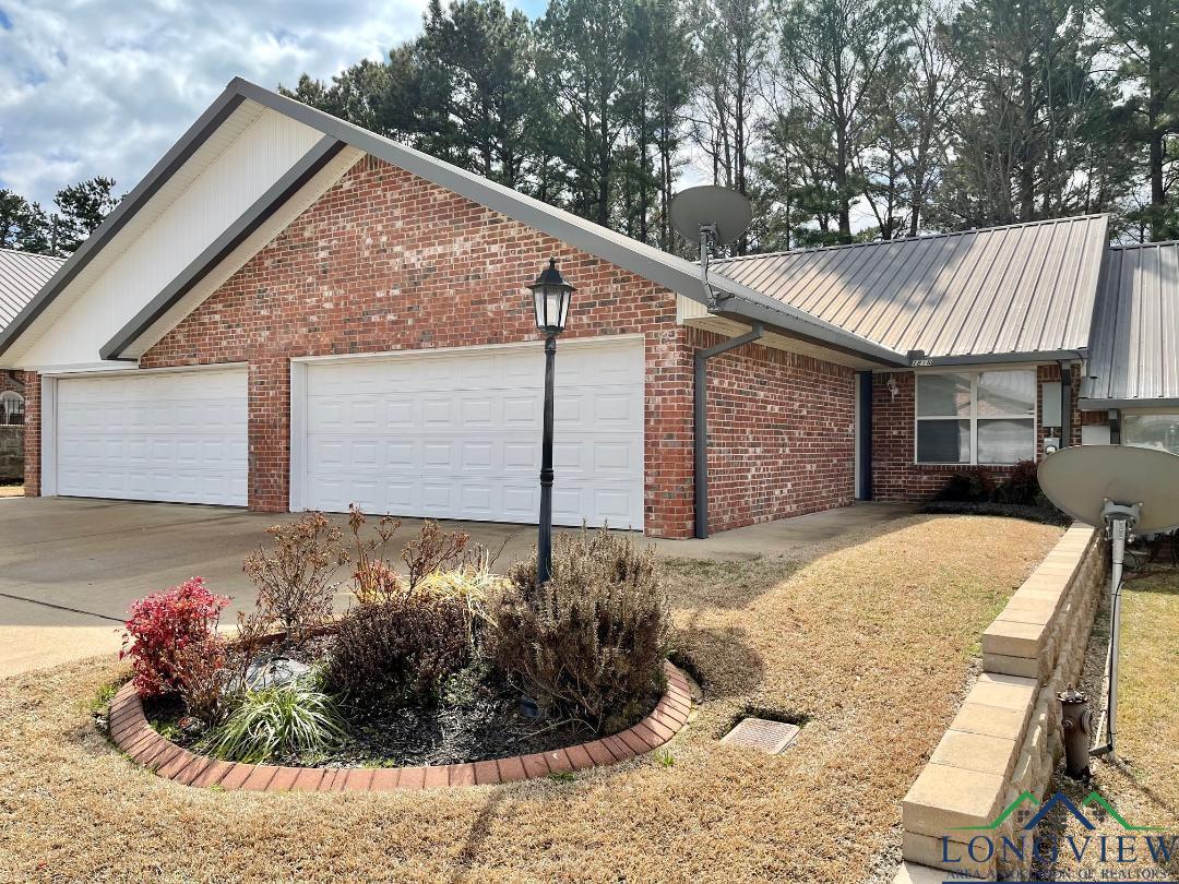 1818 Paverstone Ln.  Longview TX 75605 photo