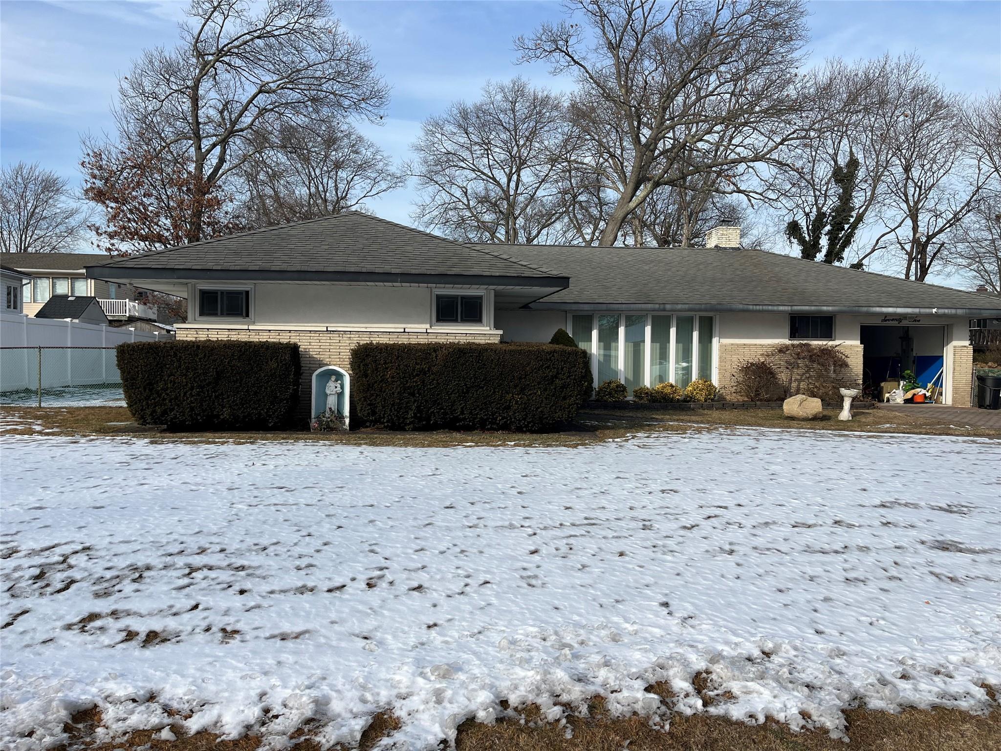 75 Ryder Avenue  North Babylon NY 11703 photo
