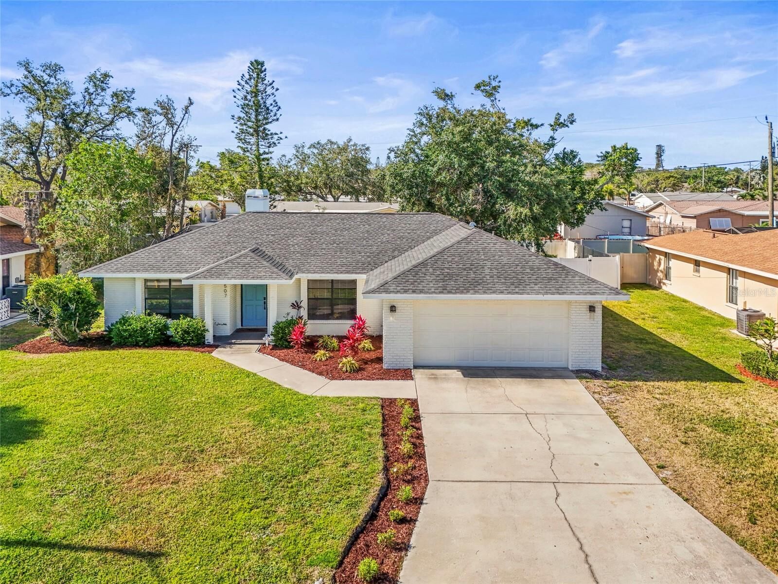 Property Photo: 7507 3rd Avenue NW FL 34209