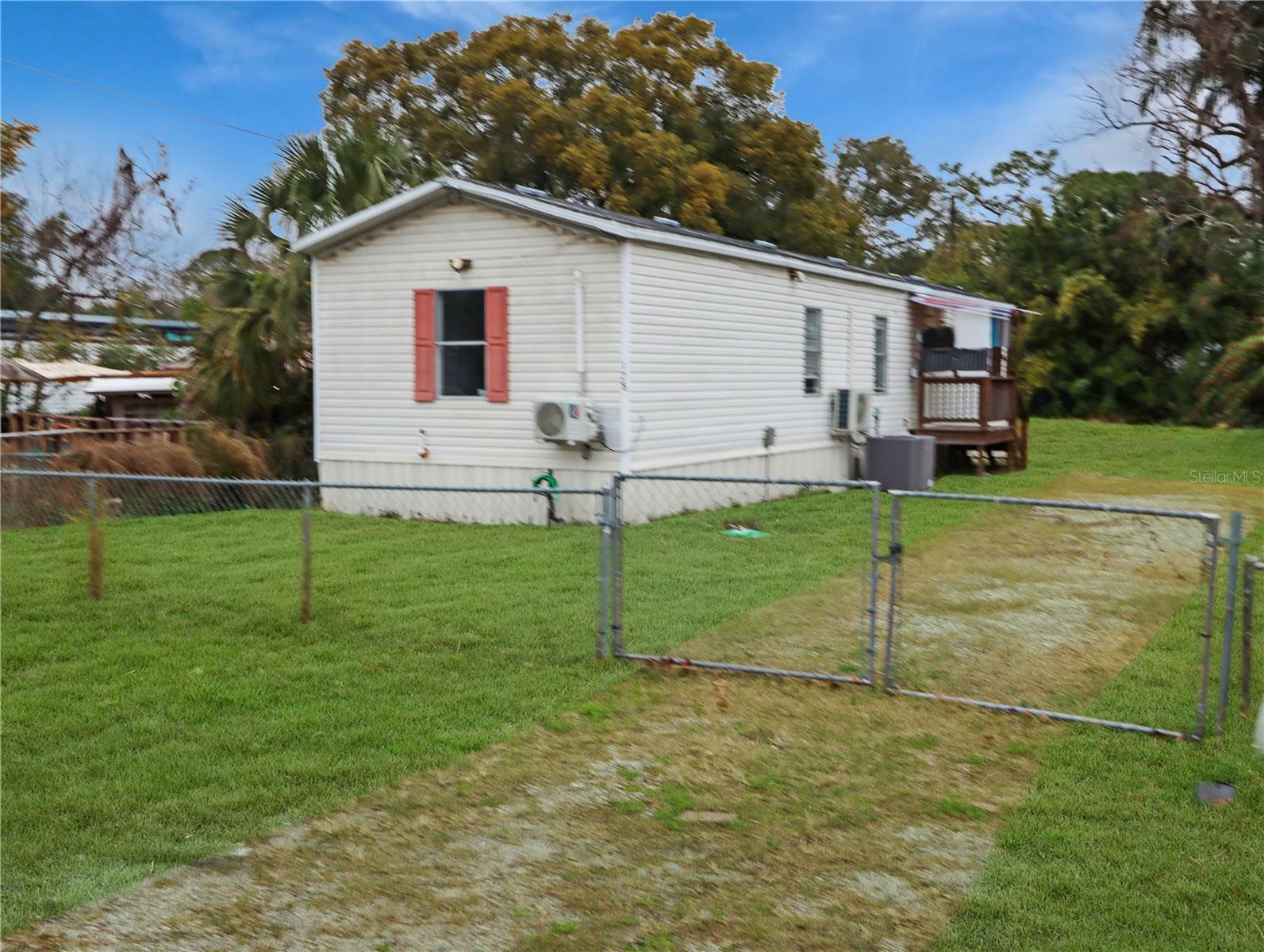 Property Photo:  128 Alma  FL 32714 