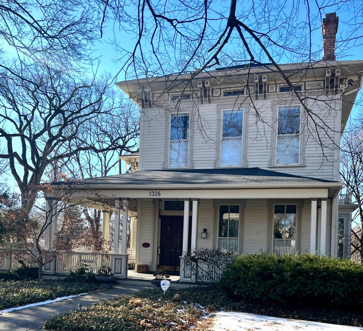 Property Photo:  1326 Asbury Avenue  IL 60201 