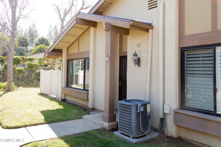 Property Photo:  1115 Catlin Street B  CA 93065 