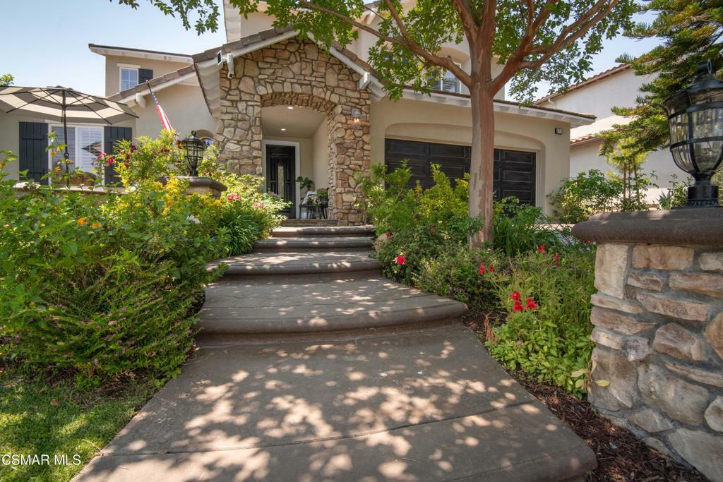 Property Photo: 155 S Via El Toro CA 91320
