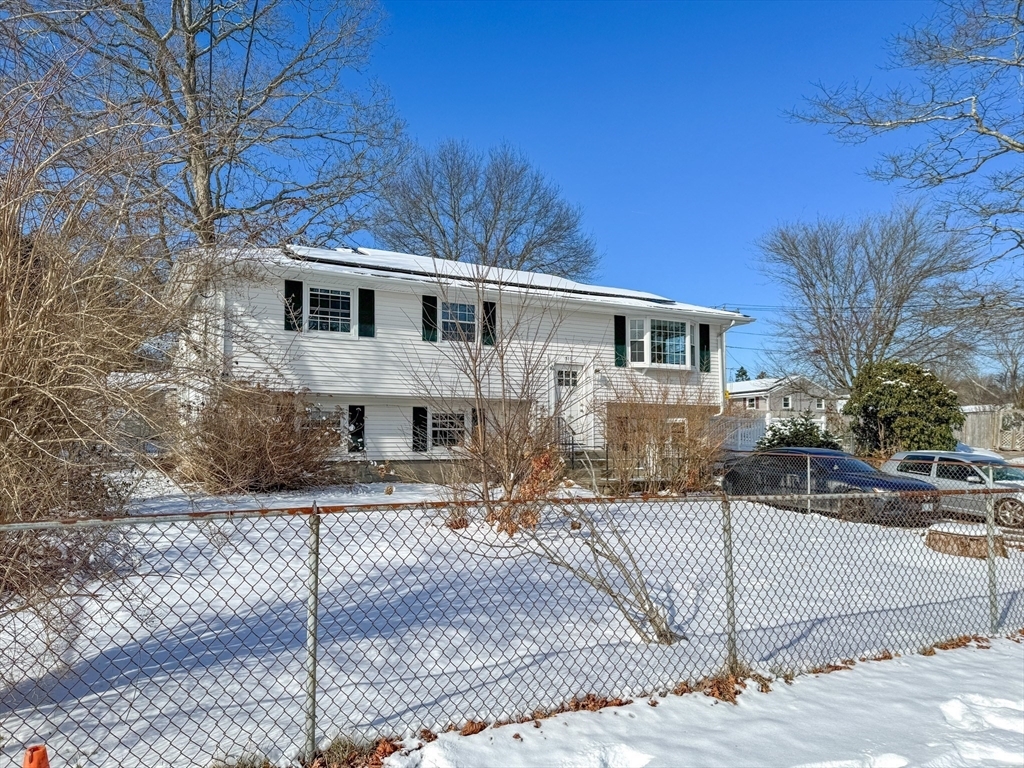 Property Photo:  511 Fish Rd  RI 02878 