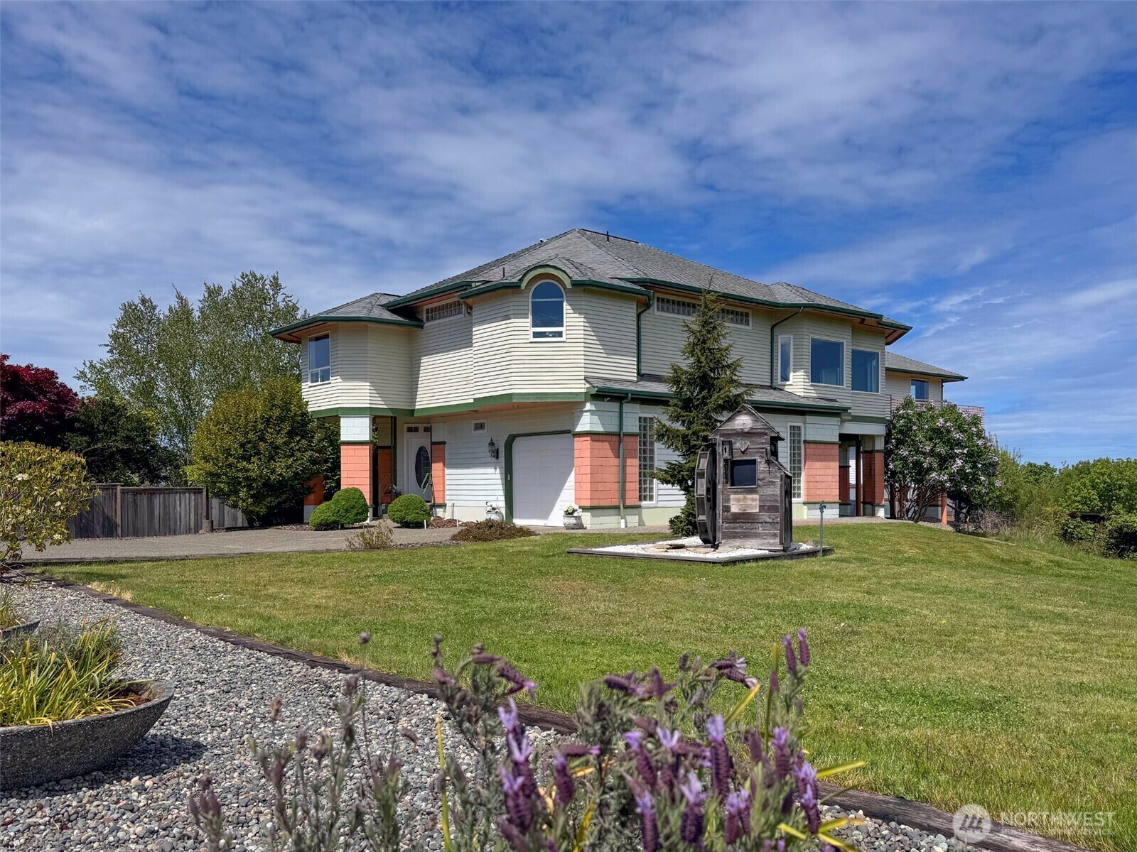 Property Photo: 1623 W Fifth Street WA 98363