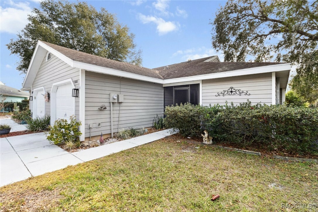 Property Photo:  9866 E Pebble Creek Court  FL 34450 