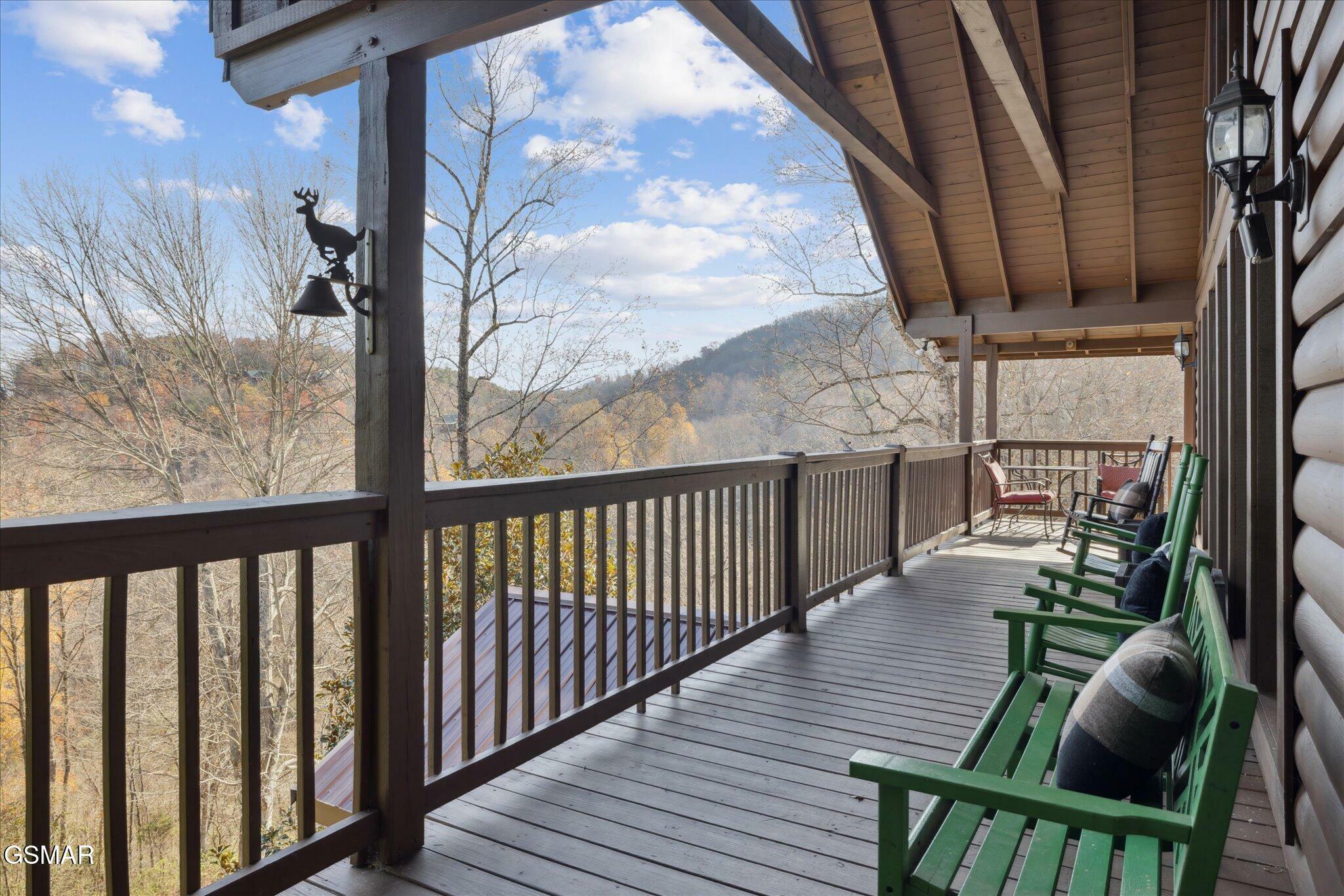 Property Photo:  2409 Walnut Cove Way  TN 37862 