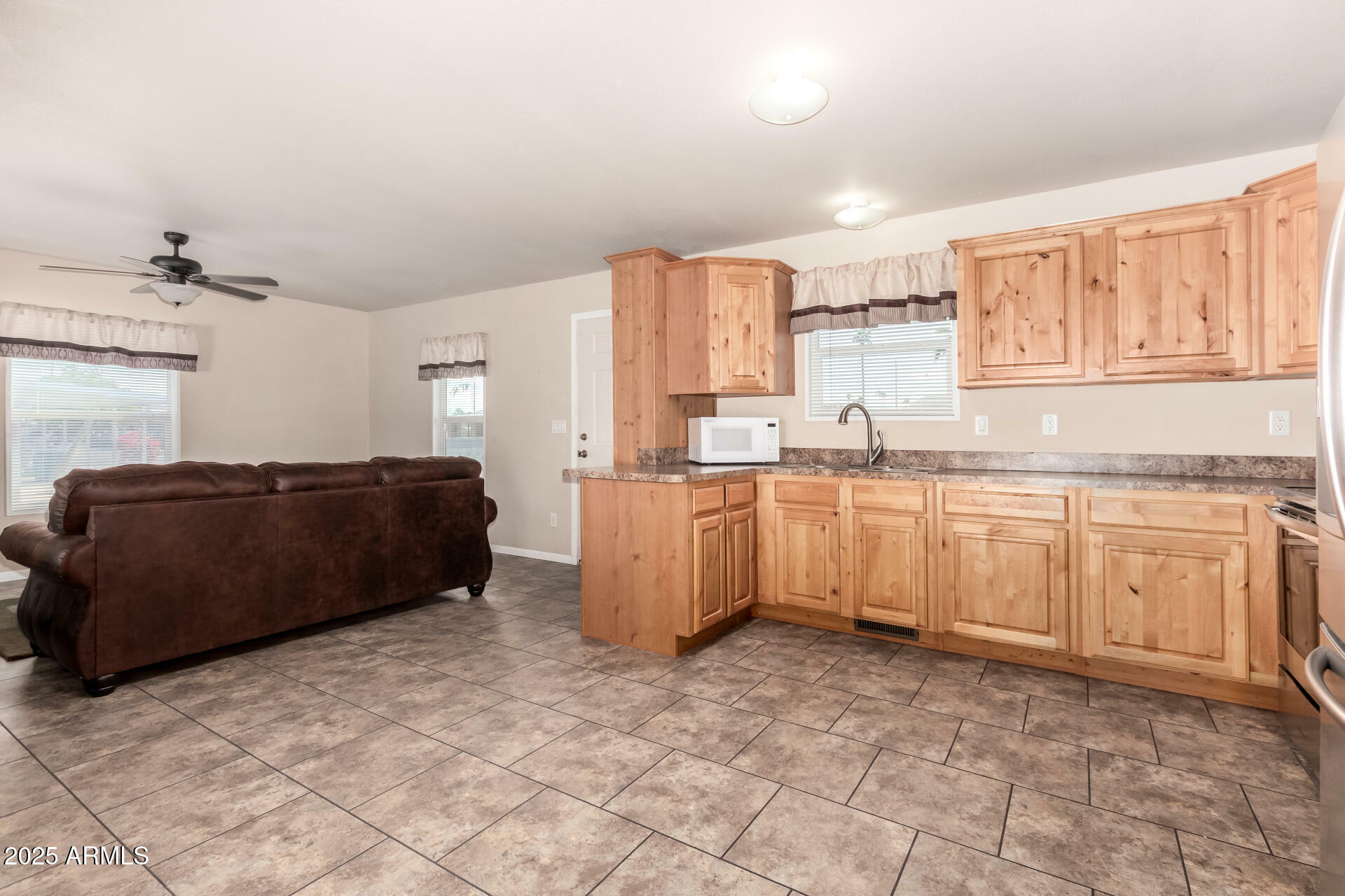 Property Photo:  2650 W Union Hills Drive 231  AZ 85027 