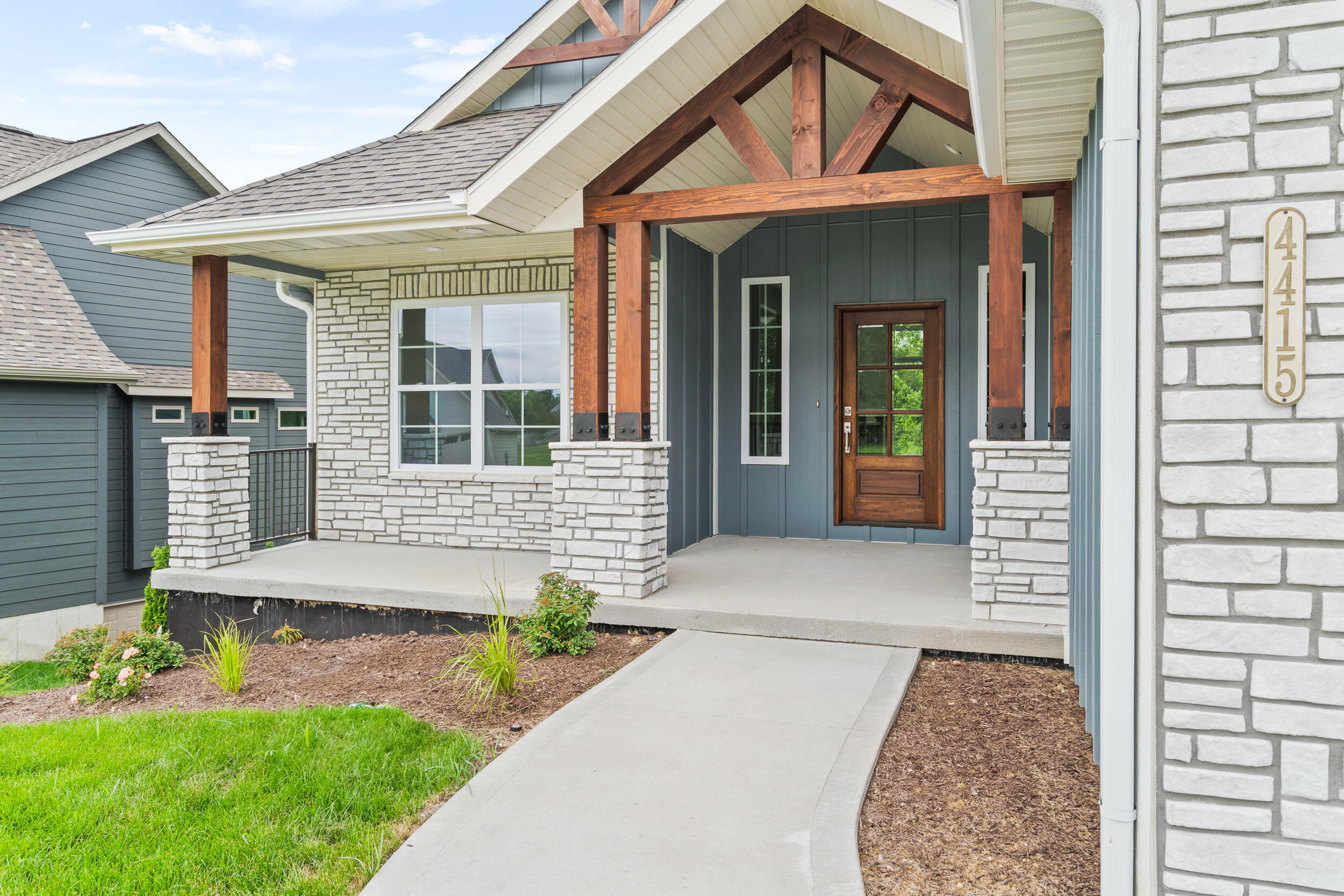Property Photo: 4415 Vecchi Ln MO 65203