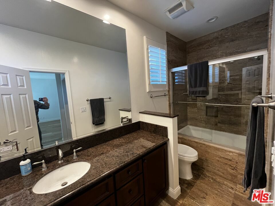 Property Photo: 125 S Elm Dr CA 90212