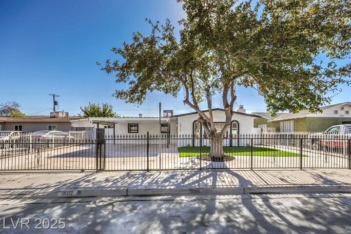 3012 Holly Hill Avenue  Las Vegas NV 89104 photo