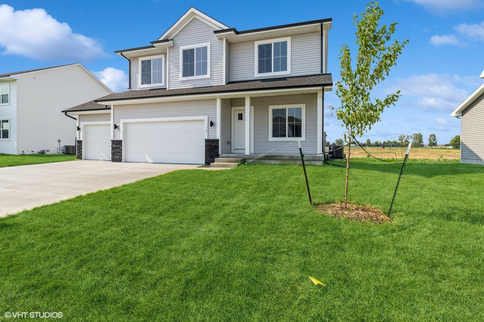 Property Photo: 319 41st Street SW IA 50009