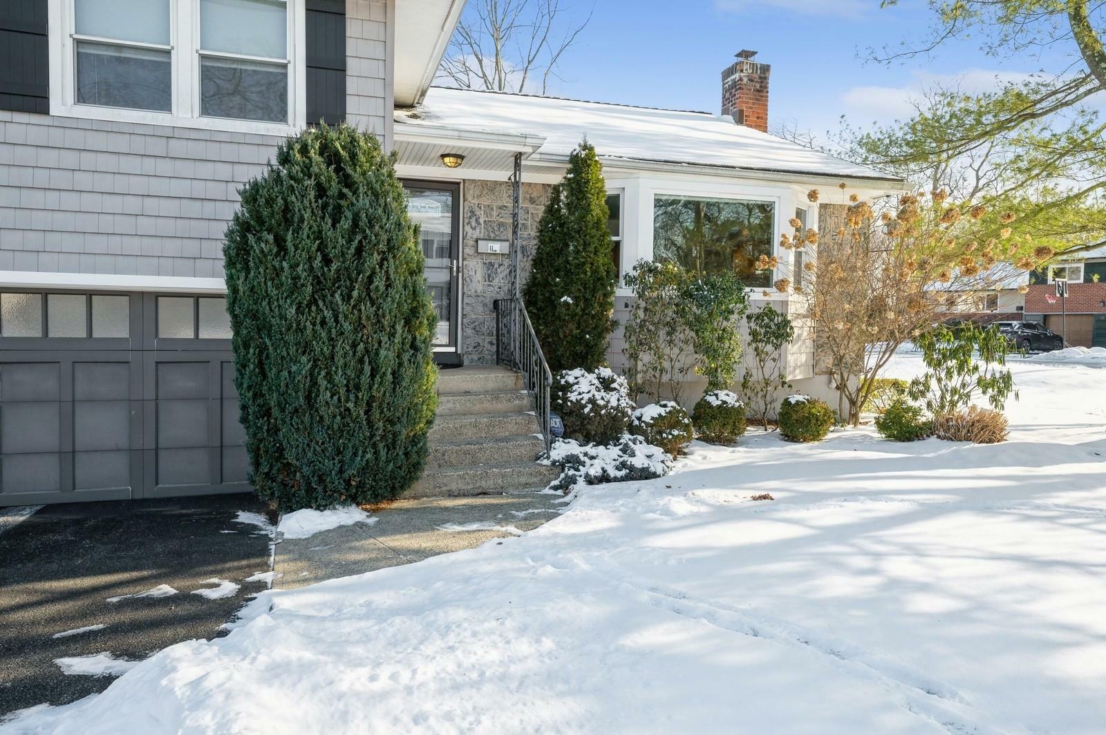 Property Photo:  14 Cedarwood Road  NY 10605 